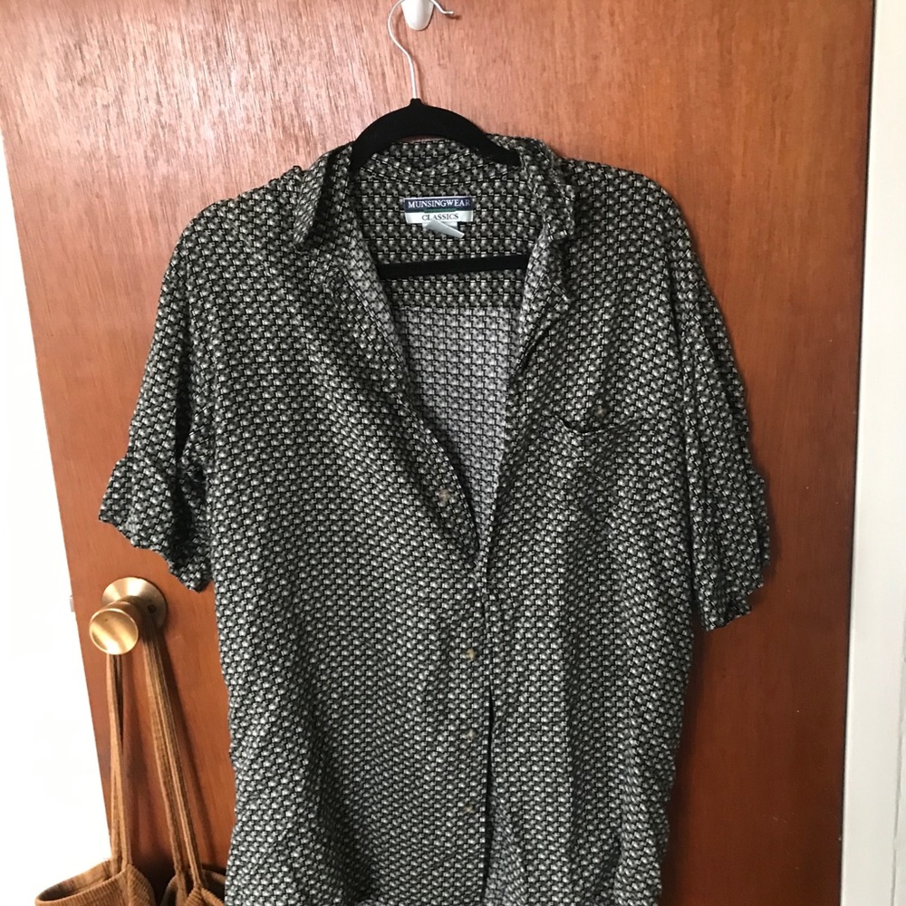 Funky Oversized Button-Down - Picture 4 of 5